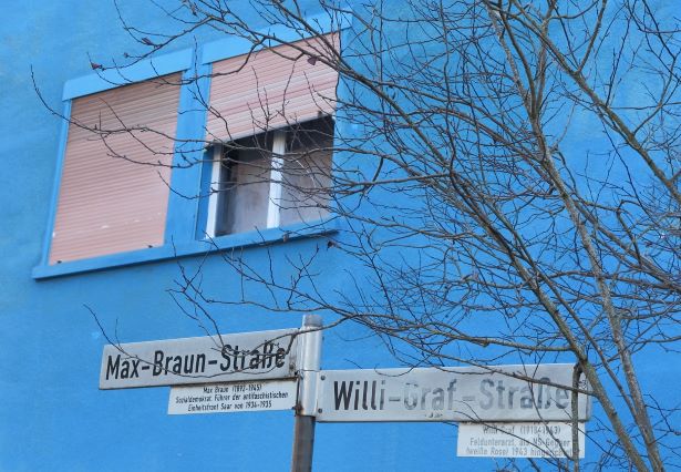 Straßennahmen erinnern an Willi Graf und Max Braun. Foto: Stephan Klein