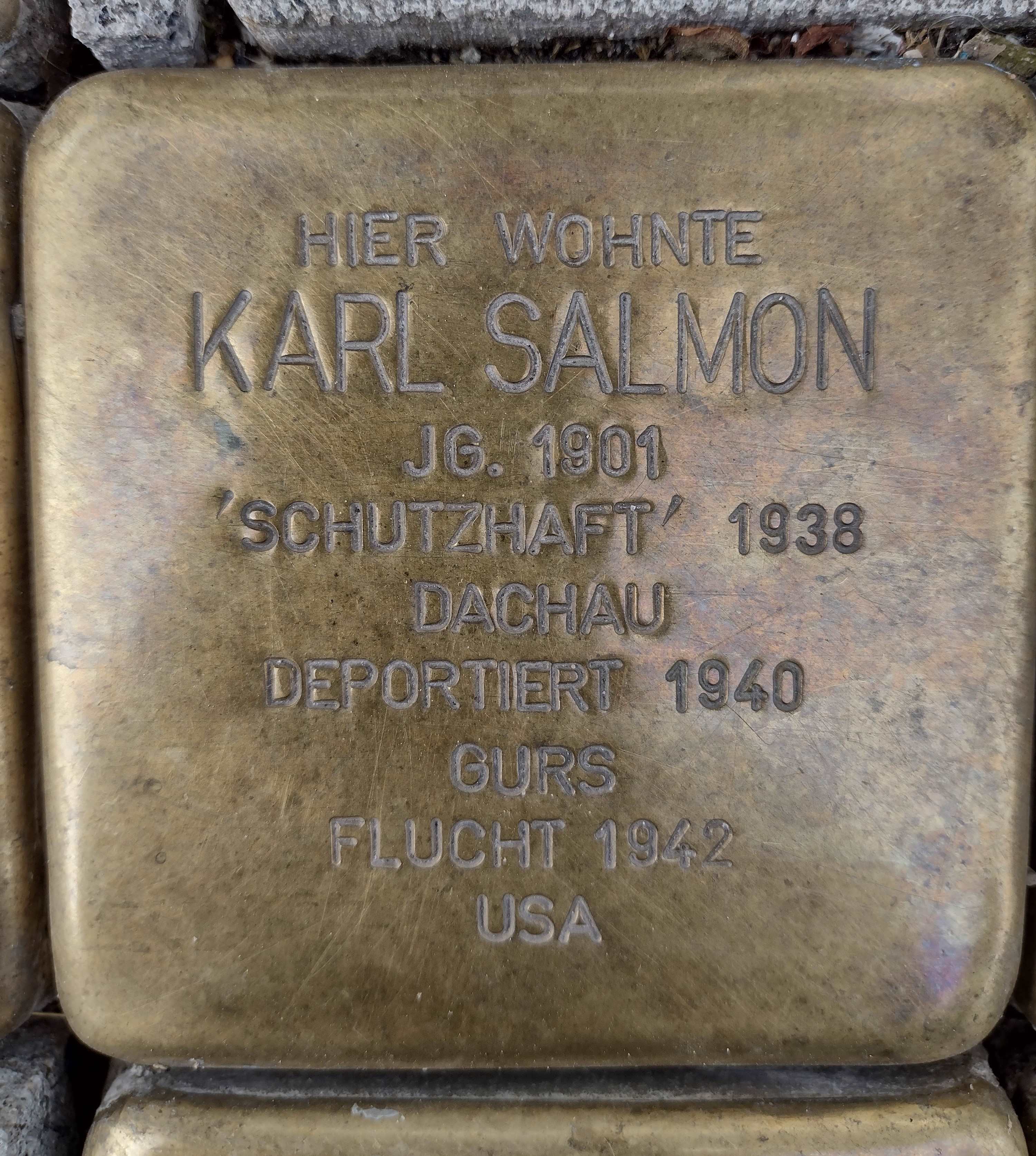 Stolperstein für Karl Salmon in der Eisenbahnstraße 6, Foto: Matthias Pöhler