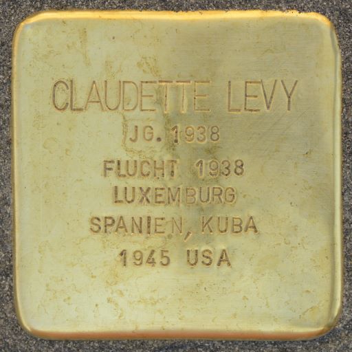 Stolperstein für Claudette Levy in der Judengasse 1 in Illingen, Foto: Simon Mannweiler / Wikimedia Commons